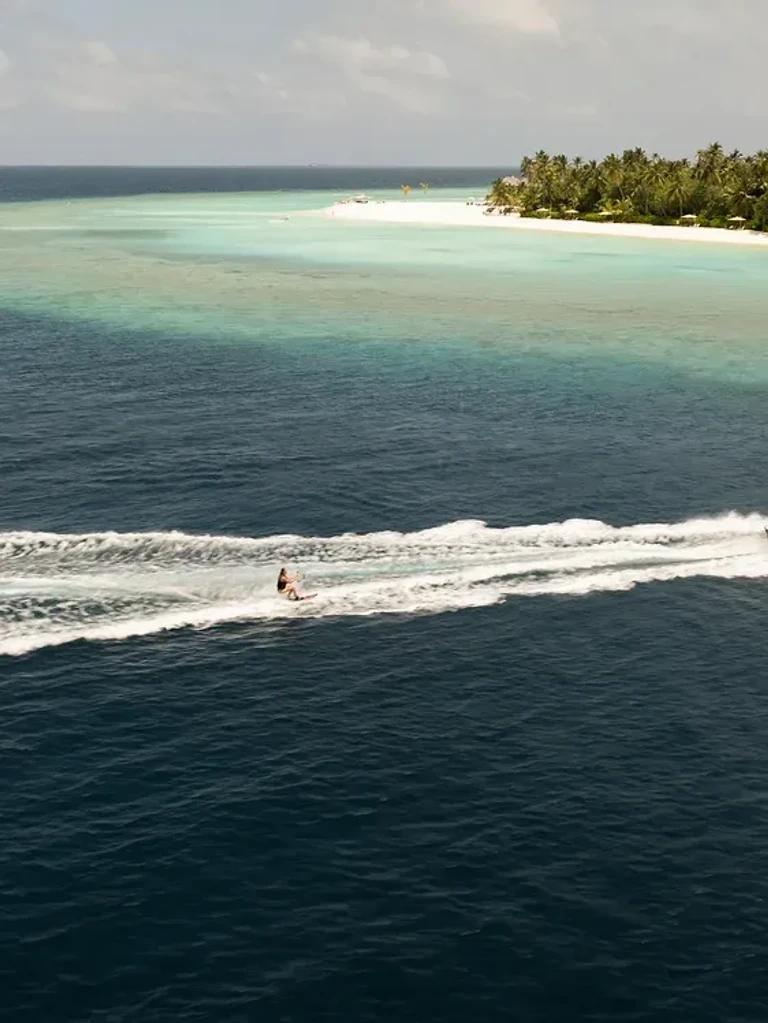 Constance Halaveli Maldives — photo 21
