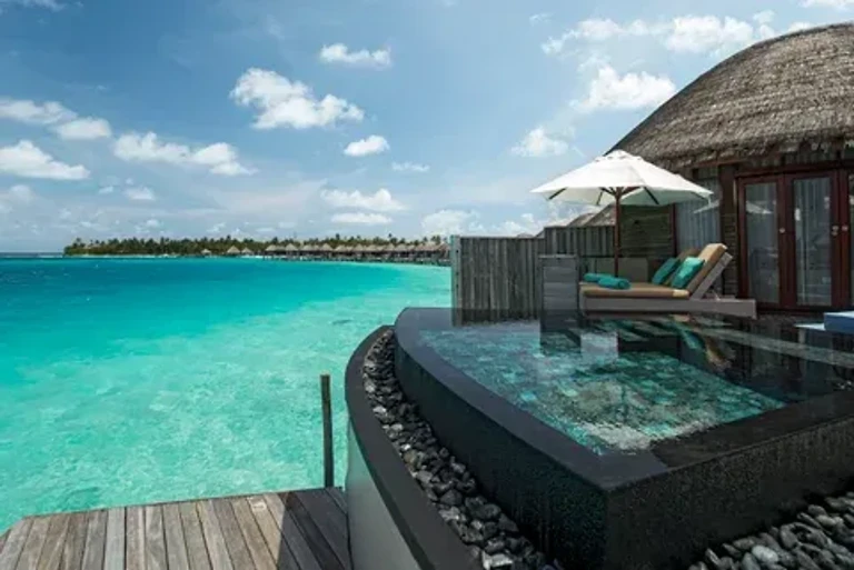 Constance Halaveli Maldives — photo 37