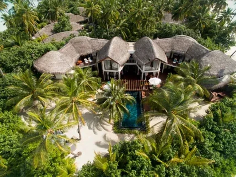 Constance Halaveli Maldives — photo 42