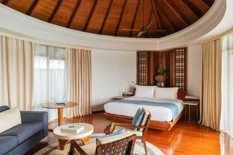 Constance Halaveli Maldives — photo 45