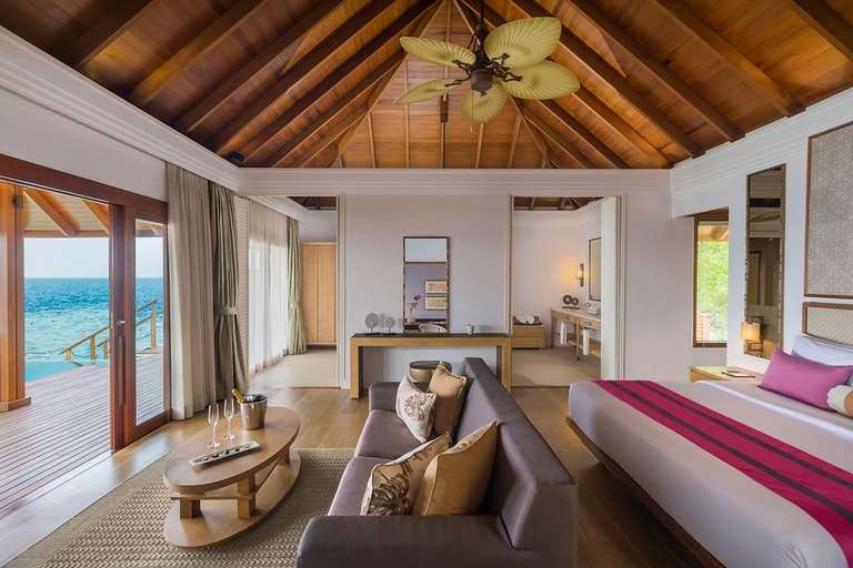 Dusit Thani Maldives — photo 26