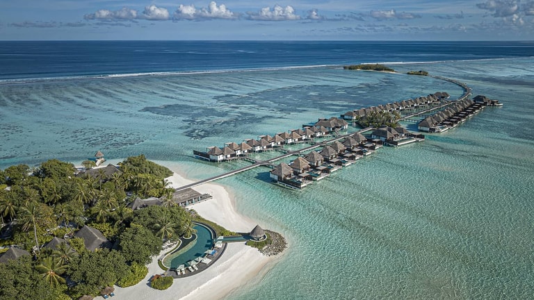 Four Seasons Resort Maldives at Kuda Huraa — photo 1