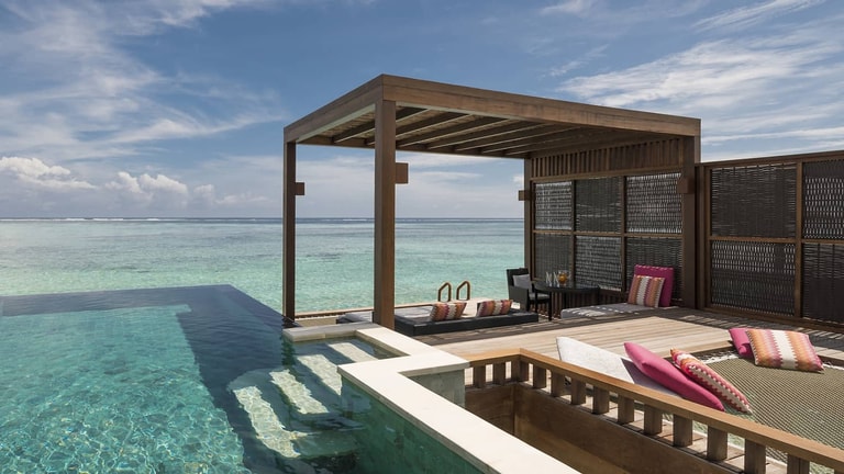 Four Seasons Resort Maldives at Kuda Huraa — photo 3