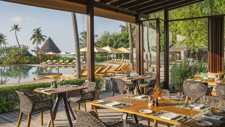 Four Seasons Resort Maldives at Kuda Huraa — photo 12