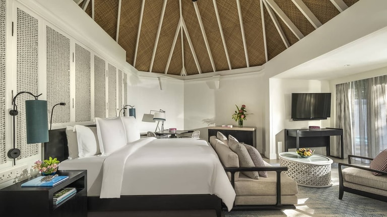 Four Seasons Resort Maldives at Kuda Huraa — photo 15