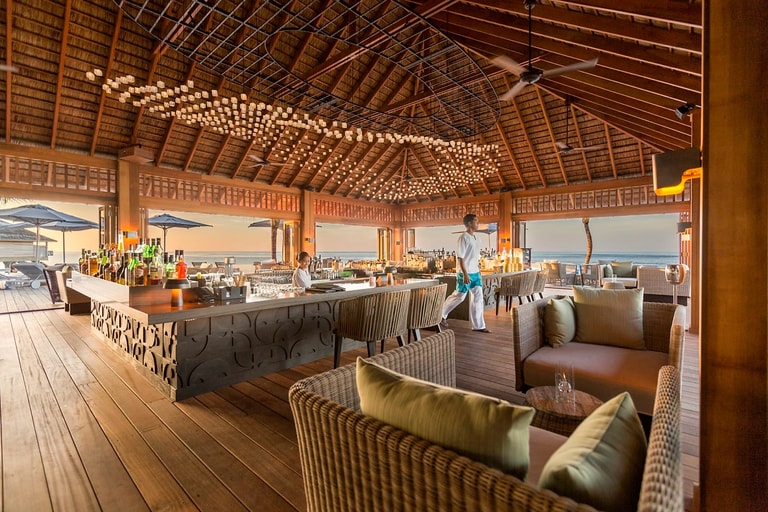 Hurawalhi Island Resort — photo 29