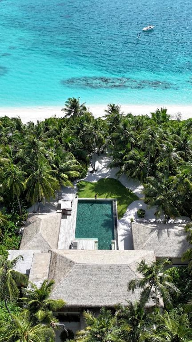 Intercontinental Maldives Maamunagau Resort with Club benefits By IHG — photo 21