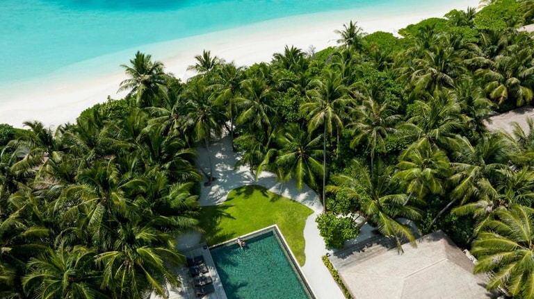 Intercontinental Maldives Maamunagau Resort with Club benefits By IHG — photo 38