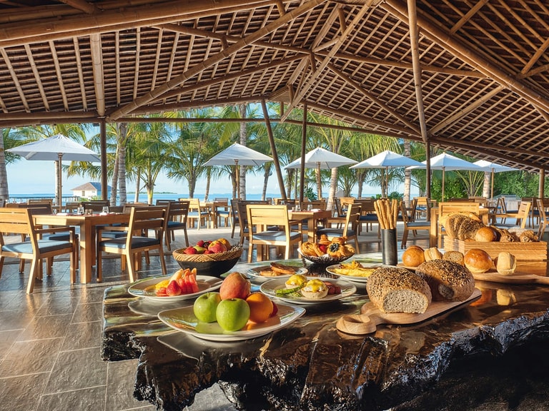Kuredhivaru Resort and Spa - Maldives — photo 40