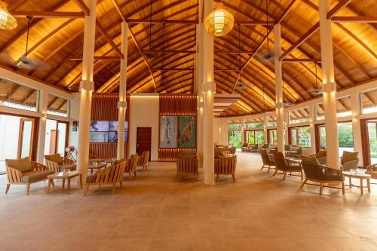 Meeru Maldives Resort Island — photo 12