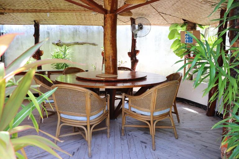 Dhonkamana Beach Villa