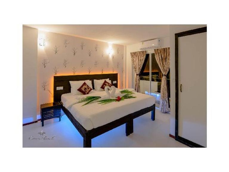 Crown Beach Villas