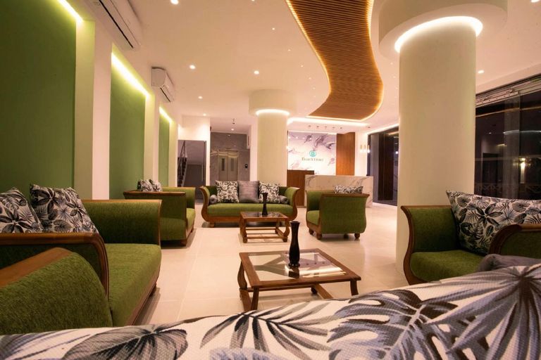 Beach Hotel Guraidhoo