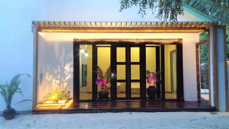 Veli Thoddoo Inn