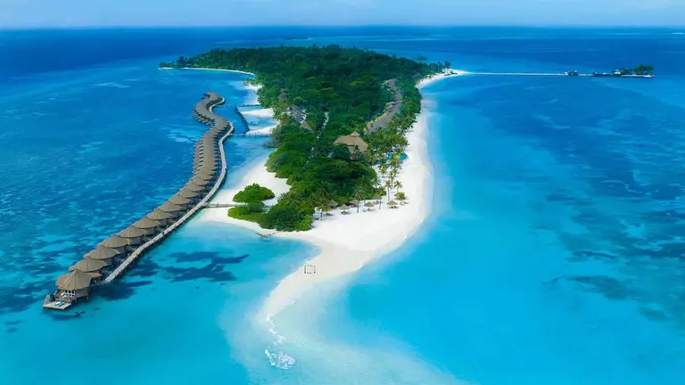 Kuredu Island Resort & Spa