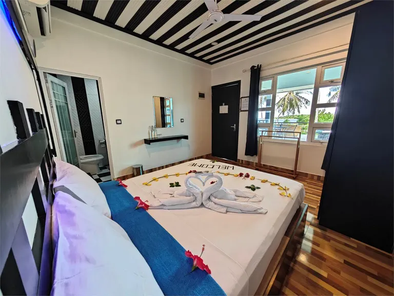 Dhonfulhafi Beach View & Spa