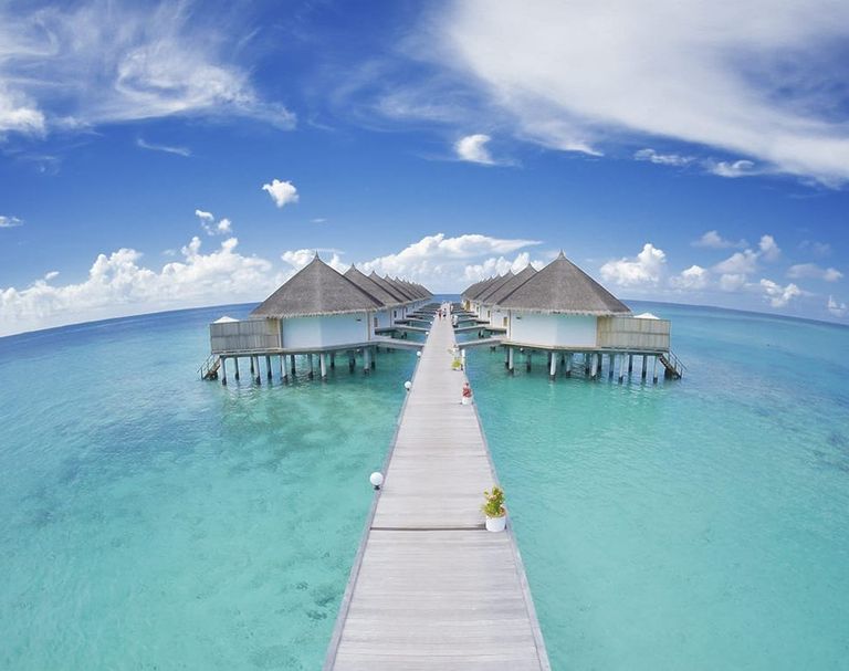 Angaga Island Resort & Spa