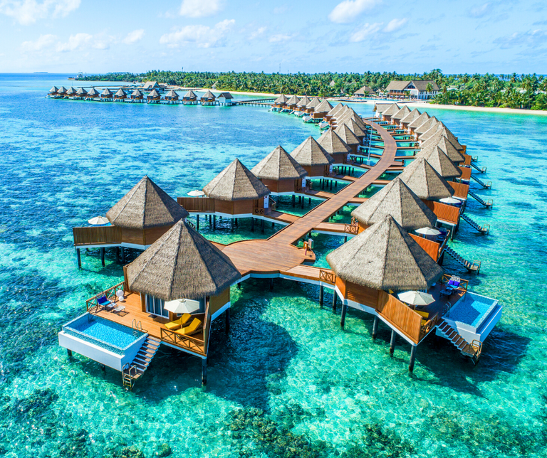 Mercure Maldives Kooddoo Resort