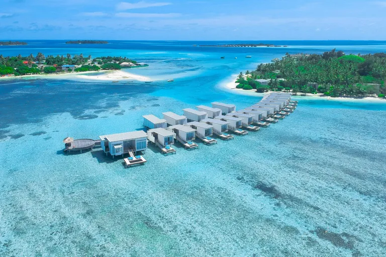 Holiday Inn Resort Kandooma Maldives