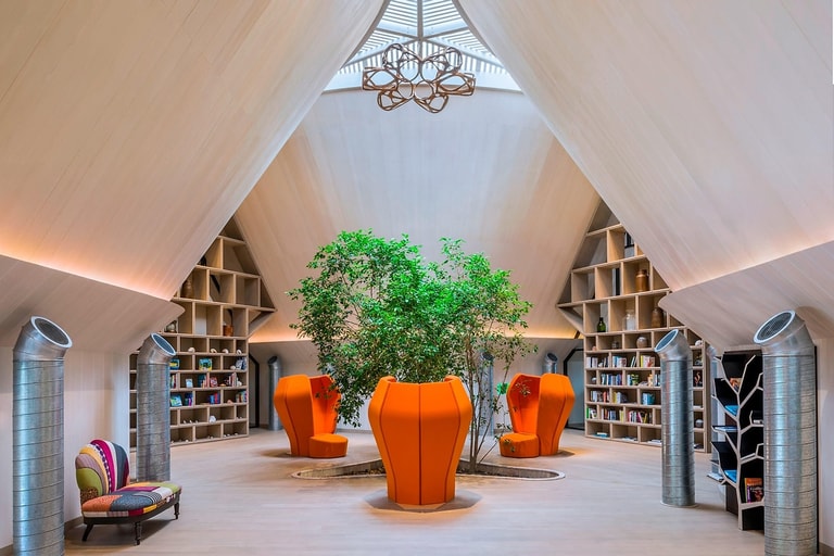 The St. Regis Maldives Vommuli Resort — photo 97