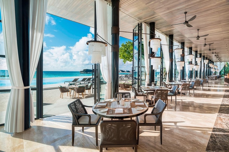 The St. Regis Maldives Vommuli Resort — photo 141